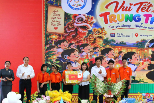 Bí thư Tỉnh ủy Đắk Lắk chỉ đạo đề xuất hỗ trợ bữa ăn cho học sinh khuyết tật