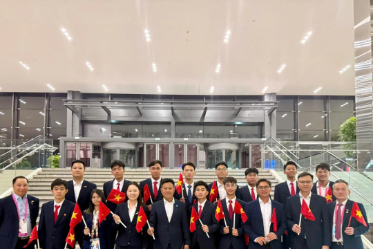 Thứ trưởng Lê Quân động viên các thí sinh tại Kỳ thi Kỹ năng nghề thế giới 2026