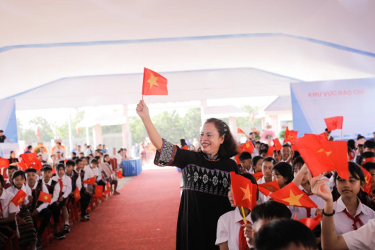 Hiện thực hóa ước mơ học tập nơi vùng phên dậu