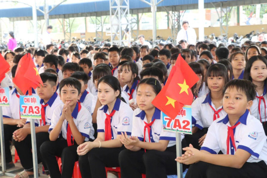 Đồng Tháp quyết tâm bảo vệ lao động trẻ em