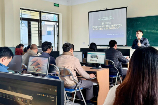 Cách trường dân tộc nội trú ứng dụng AI vào giảng dạy
