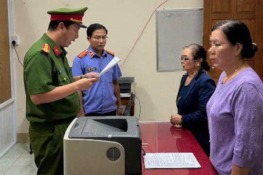 Ra quyết định khởi tố cựu giáo viên Bùi Thị Phú và 5 người khác