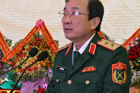 Thủ tướng điều động, bổ nhiệm 5 cán bộ giữ chức vụ mới trong Quân đội