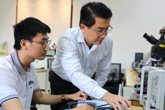 Đại học tinh hoa: Tạo tri thức, đào tạo nhân tài, dẫn dắt tương lai
