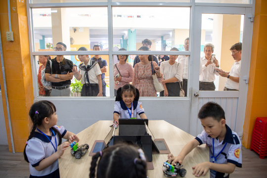 Chương trình liên kết ở TPHCM: Không phải cứ được phép là đưa vào trường