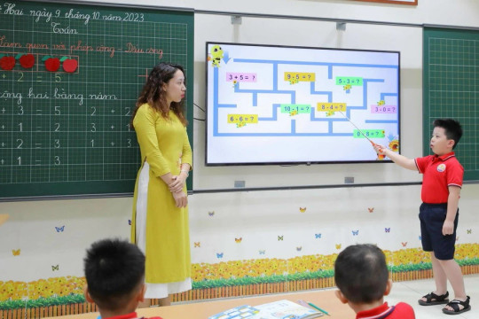 Quản trị giáo dục cần chuyển từ quản lý theo quy trình sang kiến tạo phát triển