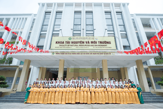 Khoa Tài nguyên và Môi trường, Học viện Nông nghiệp VN: 50 năm xây dựng, tự hào truyền thống, vững bước tương lai
