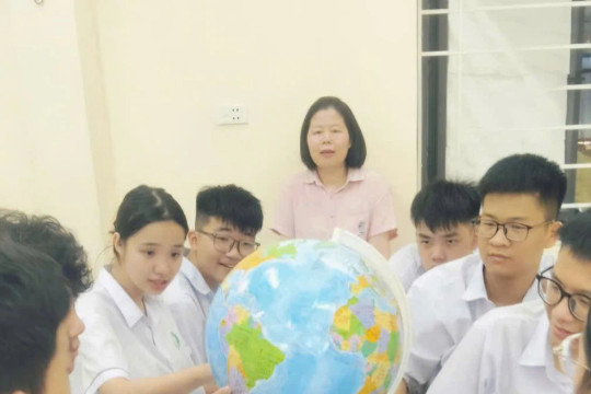 Bản đồ thế giới và cơ hội rèn tư duy phản biện cho học sinh trong dạy học Địa lí