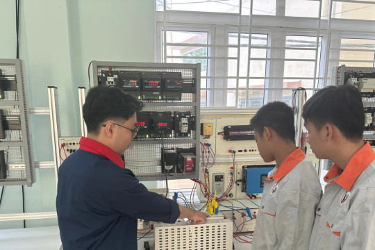 Quảng Trị tháo gỡ khó khăn, nâng cao chất lượng giáo dục nghề nghiệp