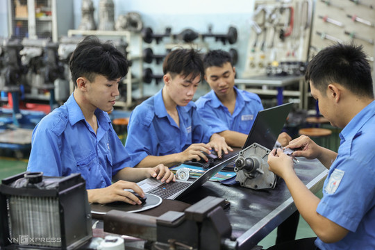 Sinh viên ở TP HCM có thể nhận hỗ trợ tới 7 triệu đồng/tháng