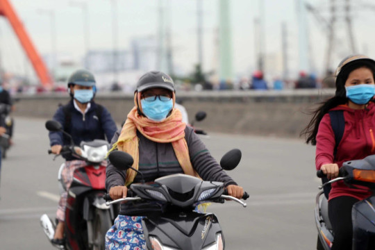 Không khí lạnh gây mưa dông, miền Bắc có nơi xuống 14 độ C