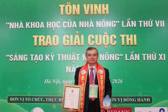 Giáo sư Đại học Cần Thơ được vinh danh Nhà khoa học của nhà nông