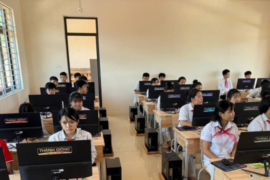 Đưa công nghệ về vùng biên, tiếp sức hành trình học tập