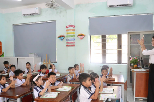 Đưa tiếng Anh trở thành ngôn ngữ thứ hai: Từng bước tạo môi trường hội nhập