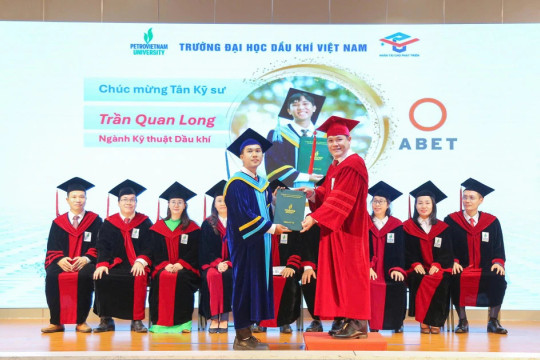 Sinh viên PVU tiếp nối hành trình 'tìm lửa' bằng tri thức mới