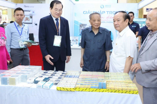 Đào tạo nhân lực y tế cần chuyển từ kiến thức sang năng lực thực hành