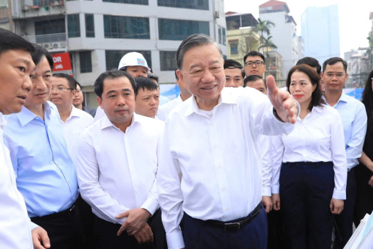 Tổng Bí thư, Chủ tịch nước Tô Lâm: Quản lý chặt chẽ quy hoạch xây dựng hai bên tuyến đường