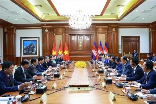 Thủ tướng Lê Minh Hưng hội kiến Chủ tịch CPP, Chủ tịch Thượng viện Campuchia Hun Sen