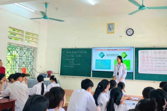 Bảo đảm điều kiện thực chất để thực hiện giáo dục bắt buộc, xóa mù chữ