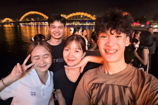 Nam sinh tiết lộ cách chinh phục học bổng gần 1 tỷ đồng