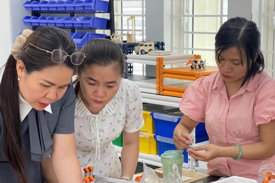 Giáo dục Đà Nẵng đẩy mạnh chuyển đổi số trong quản trị và đổi mới dạy - học