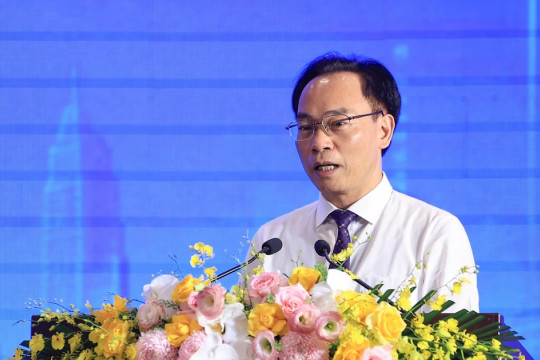 Giáo dục giúp người học làm chủ AI