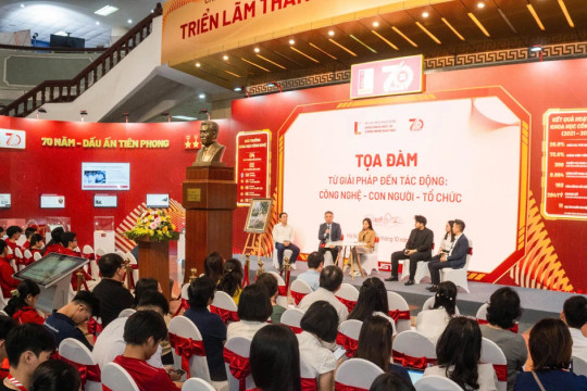 Ứng dụng AI trong giáo dục, lớp học sôi nổi hơn chưa chắc học sinh 'học tốt hơn'