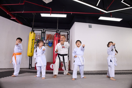 Hạnh phúc khi đến trường bắt đầu từ cơ hội được khám phá bản thân