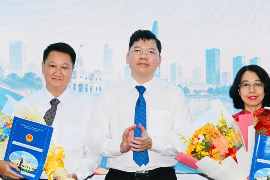 Chủ tịch TPHCM điều động, bổ nhiệm nhiều cán bộ chủ chốt