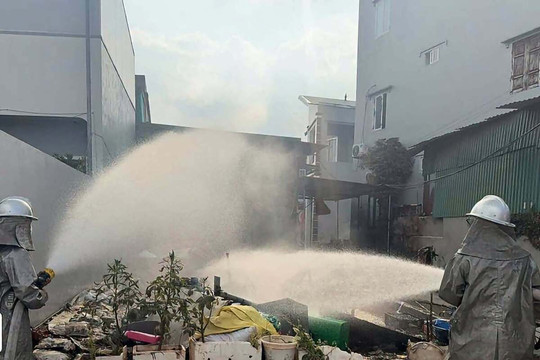 Thông tin mới nhất về sức khoẻ các nạn nhân vụ 40 người ngộ độc khí Clo ở Hà Nội