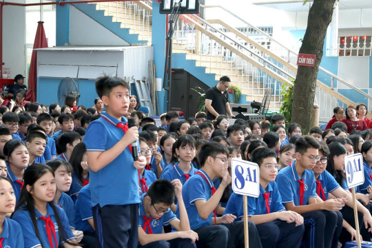 Truyền cảm hứng về khát vọng sống đẹp và sự kiên trì cho học sinh