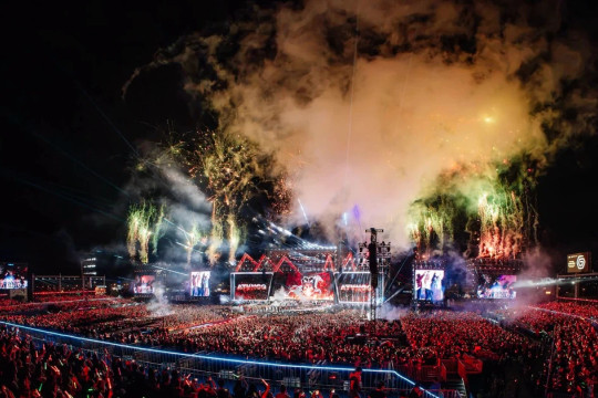 Cơn sốt concert: Mỏ vàng hay bong bóng?