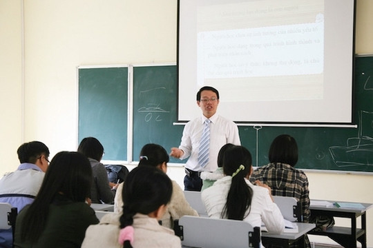 Bộ GD&ĐT trả lời về tiền dạy thêm giờ khi chưa được bổ nhiệm chức danh giảng viên