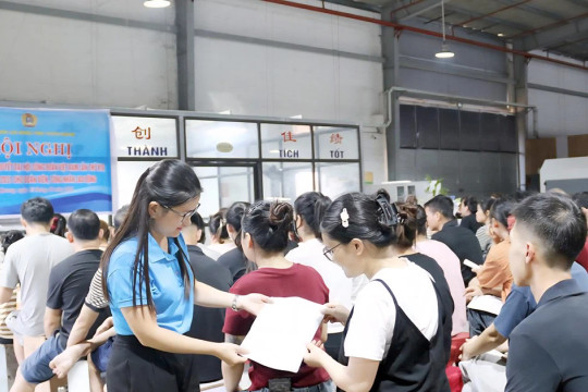 Tư vấn việc làm giúp người lao động thoát nghèo bền vững