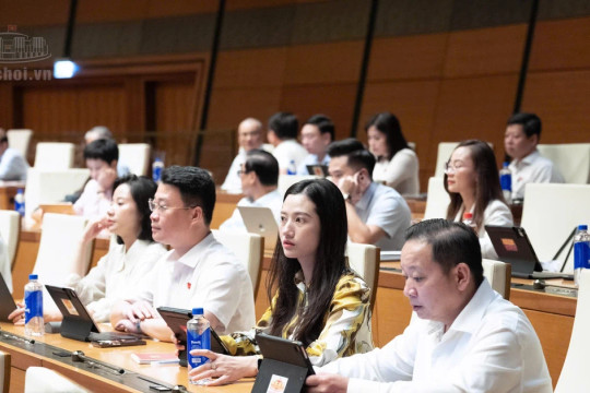 Ngày 20/10, Quốc hội thảo luận nhiều dự án luật thuộc lĩnh vực tư pháp, kinh tế