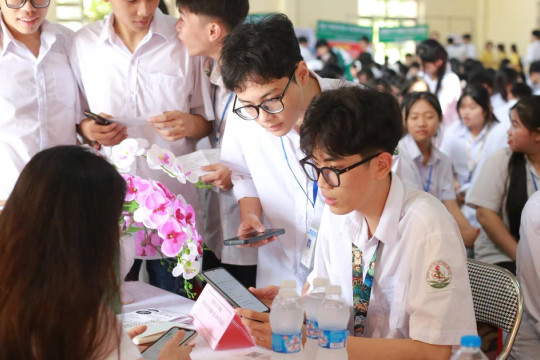 Để dự báo thị trường lao động dẫn đường cho đào tạo nghề