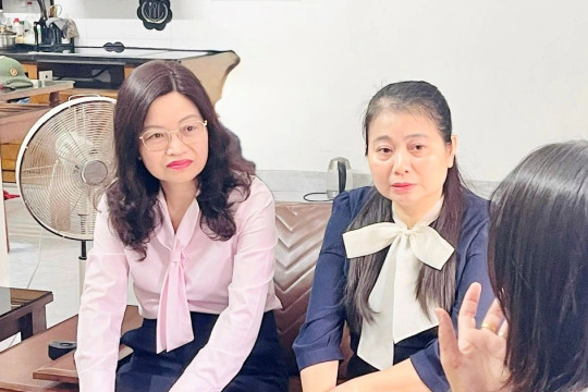 Bộ GD&ĐT thăm hỏi, động viên cô giáo bị nam sinh hành hung