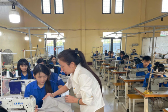 Dạy nghề cho học sinh vùng khó, mở rộng cơ hội việc làm bền vững
