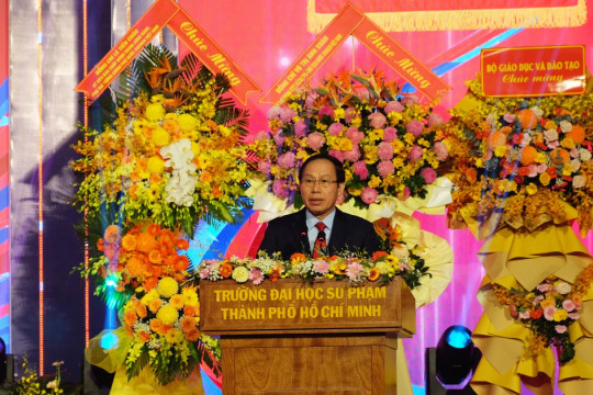 Trường Đại học Sư phạm TPHCM kỷ niệm 50 năm truyền thống