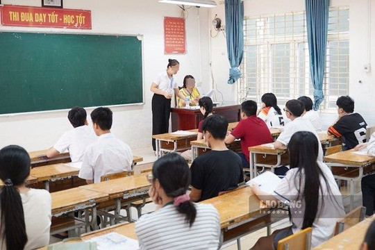 Dự kiến thi vào lớp 10 chỉ còn hai môn Toán và Ngữ văn, học sinh vừa mừng vừa lo