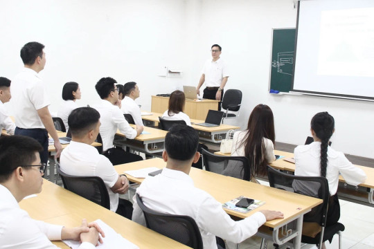 Hợp tác đào tạo với doanh nghiệp hướng tới phát triển nhân lực chất lượng cao