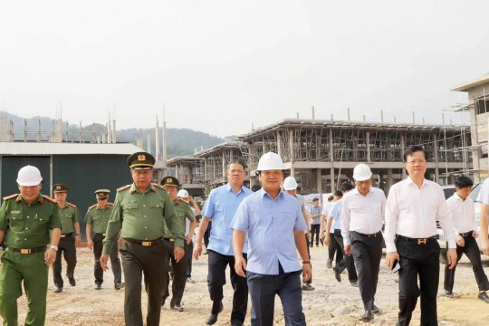 Tuyên Quang nỗ lực đưa các trường nội trú vùng biên vào sử dụng đúng tiến độ