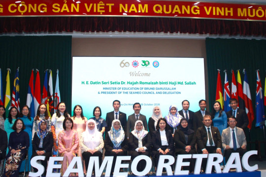 Bộ trưởng Giáo dục Brunei làm việc với SEAMEO RETRAC và SEAMEO CELLL