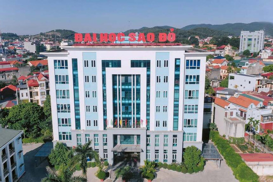 Đại học 'tặng' 550 triệu đồng mời giáo sư về làm việc