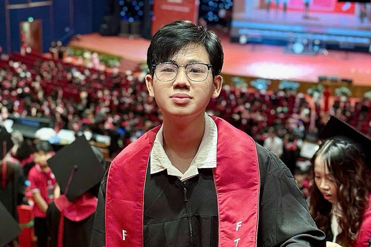 Thủ khoa tốt nghiệp Ngoại thương trong ba năm với GPA 4.0