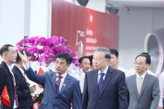 Tổng Bí thư, Chủ tịch nước Tô Lâm dự Lễ kỷ niệm 50 năm thành lập Đại học Kinh tế TPHCM