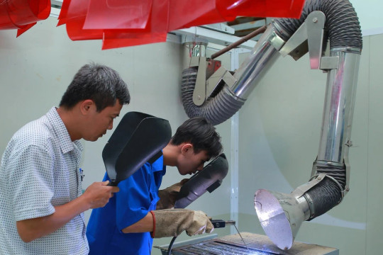 Phòng học nghề tại chỗ vùng ven đô tạo bệ phóng việc làm cho người học