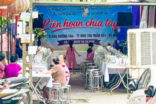Gần 200 người dự tiệc chia tay xóm nhỏ Hà Nội trước ngày nhường đất mở đường