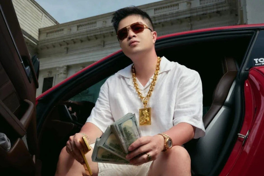 Khối tài sản hàng trăm tỷ đồng của Mr Pips và bạn gái bị thu giữ