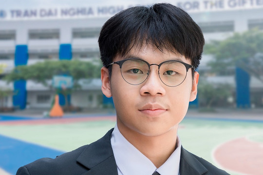 Nam sinh dẫn đầu đội tuyển Toán của TP HCM